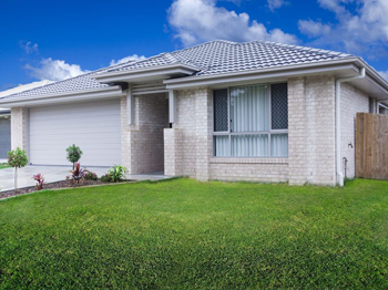 Reasons Why You Should Buy A Roller Garage Door